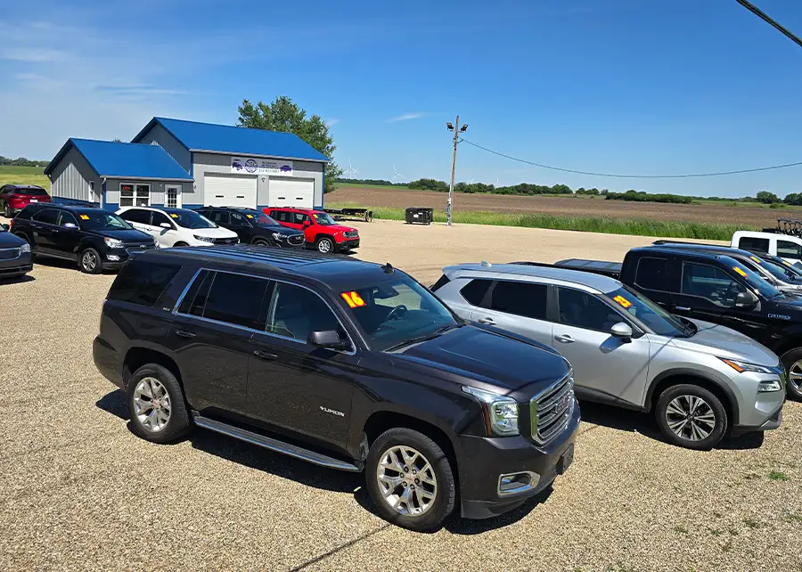 Pre-owned SUVs and trucks for sale in the lot at CSC Motor Company near Springfield, IL